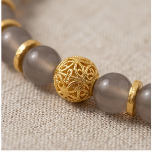 Luxury Gold & Grey Agate Beaded Bracelet – Minimalist Natural Stone Stretch Bracelet for Men & Women